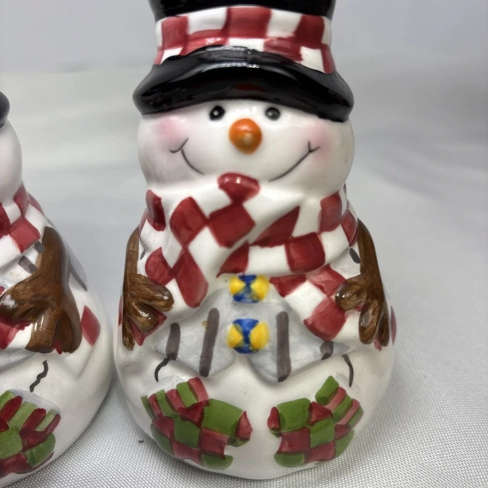 N/A these snowman